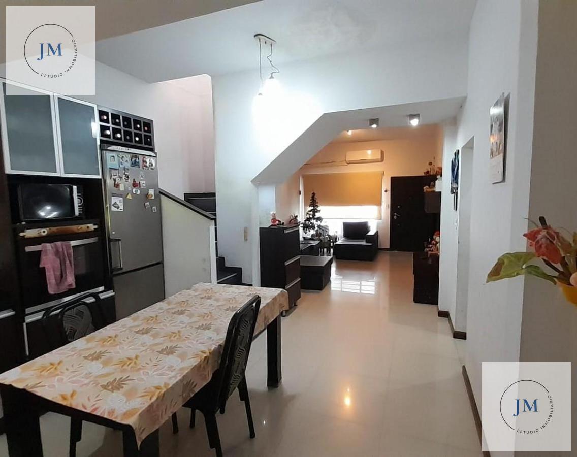 Foto de Casa en venta en San Justo, 4 ambientes, quincho, parrilla y parque, imagen 1