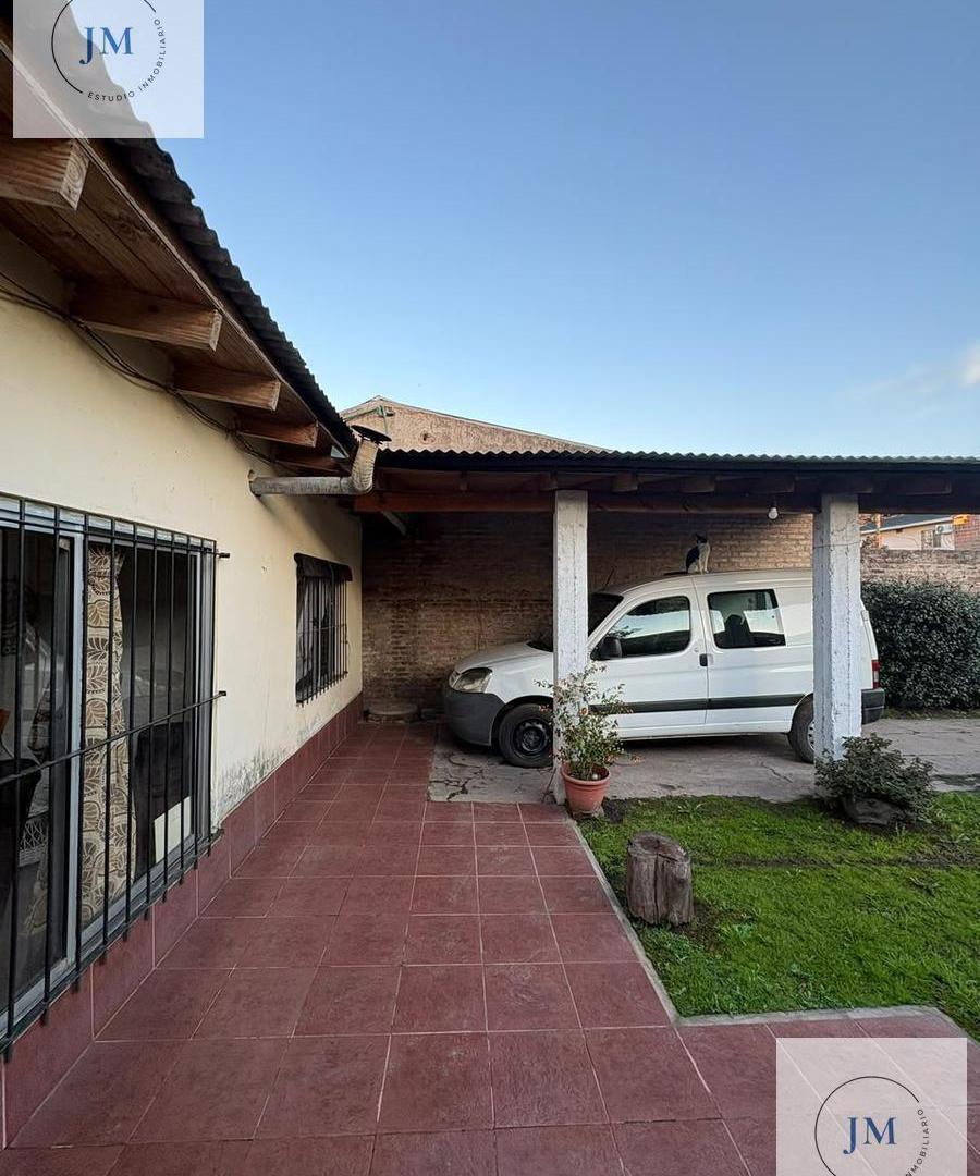 Casa en venta en Moreno barrio Trujui