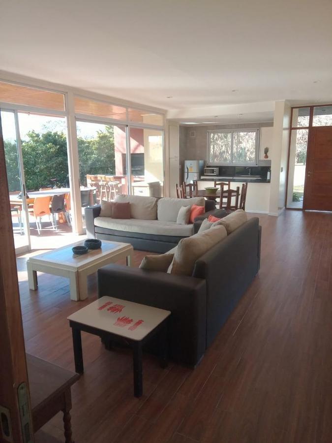 Foto de Espaciosa Casa con Luz Natural en Luján del Sol, imagen 1