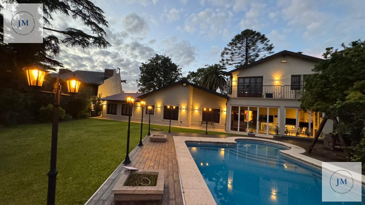 Foto de Casa de categoria en venta en Ituzaingó, imagen 5