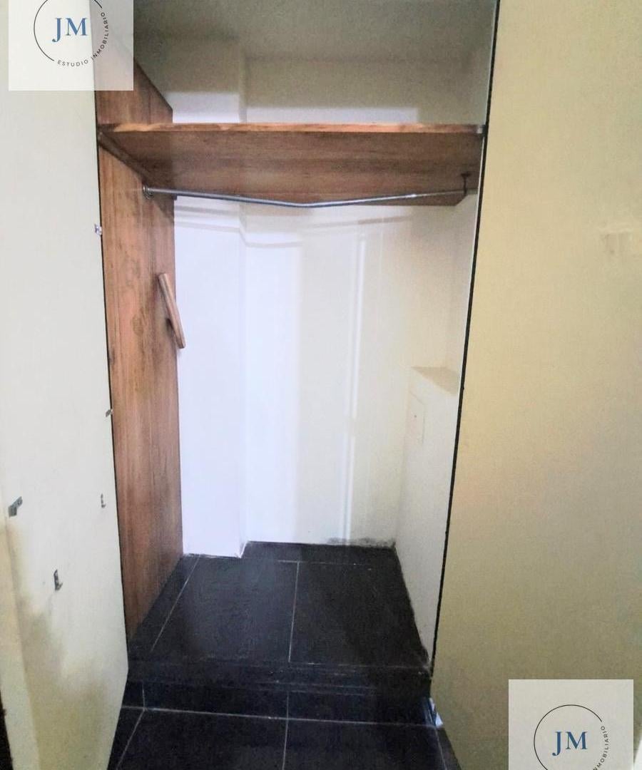 Foto de VENTA DEPARTAMENTO 2 AMBIENTES CON PATIO FLORESTA, imagen 4