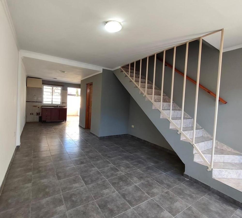Foto de ALQUILER DUPLEX LOS ROBLES Y LELOIR GENERAL RODRIGUEZ, imagen 4