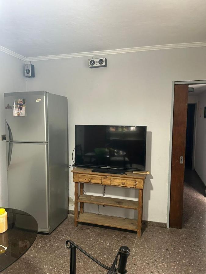 Foto de VENTA LOCAL & 4 DEPARTAMENTOS EN AV. VERGARA, imagen 2