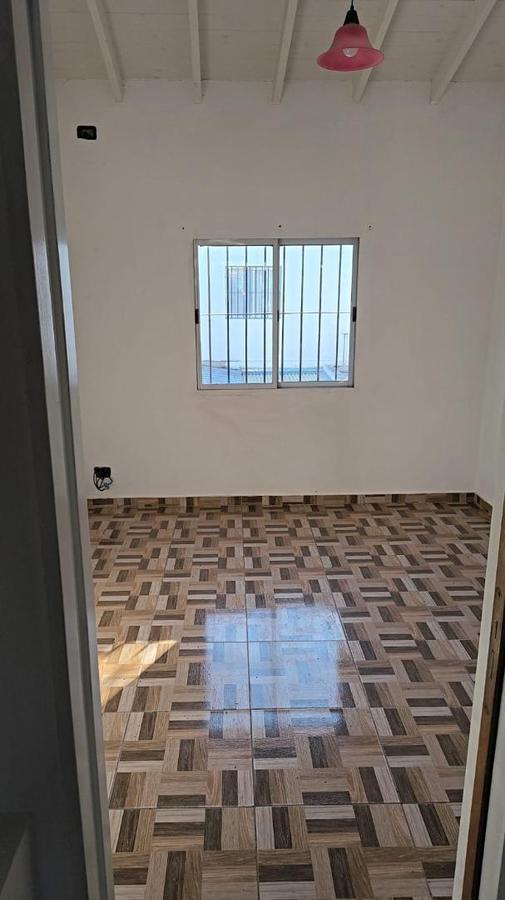 Foto de Duplex 3 ambientes con patio en Hurlingham, imagen 5