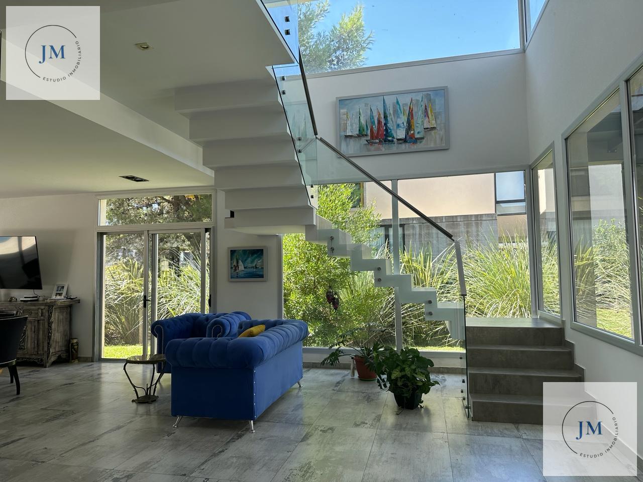 VENTA DE CASA EN BARRIO PRIVADO TERRALAGOS
