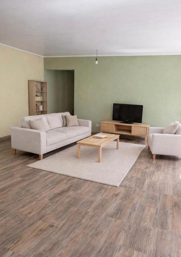 Foto de Casa a estrenar! de 2 Dormi pileta y parque Carmen de Areco., imagen 5
