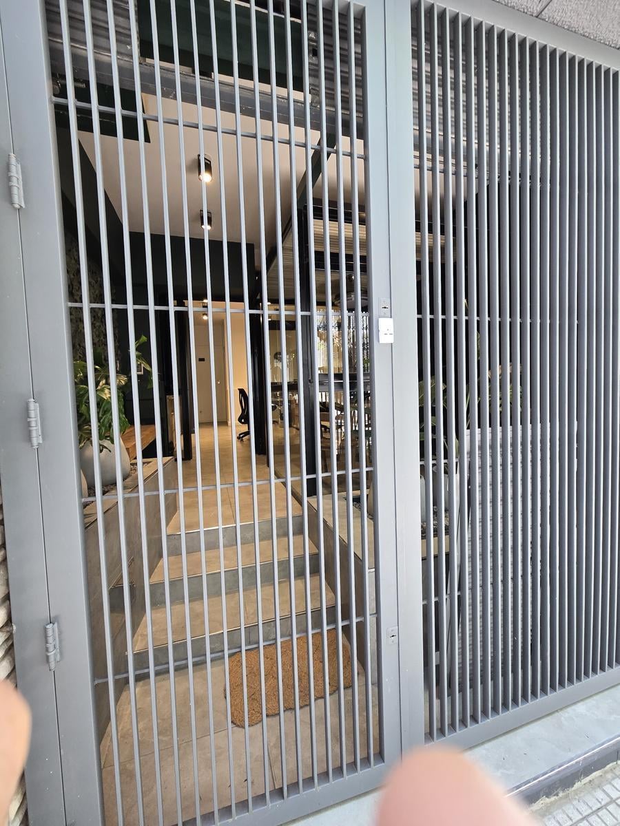 Oficina Local Venta La Lucila Centro mts estación