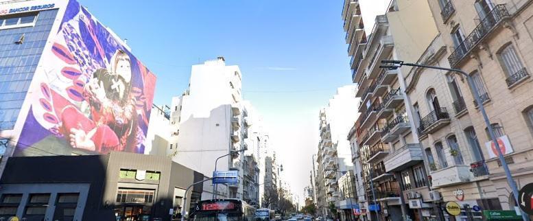 Venta terreno con edificio de 5500mts 9 pisos y Parking 3 subsuelo 160cocheras con excelente renta