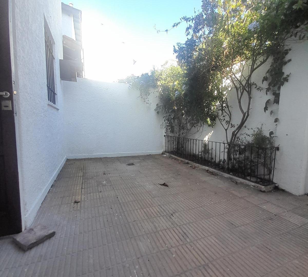 Foto de Vicente López 2 cuadras de Av Maipú PH reciclado 3amb con patio y, imagen 5