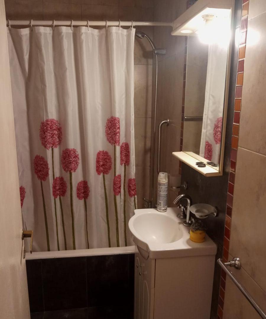 Foto de Venta Departamento Olivos. Vias / Maipú. 3 Ambientes Cocina y baño, imagen 5