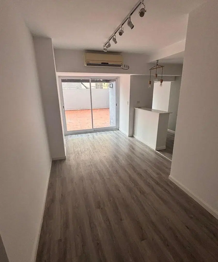 Venta departamento en Belgrano, dos ambientes en Amenabar al 2000  con imponente patio propio 3