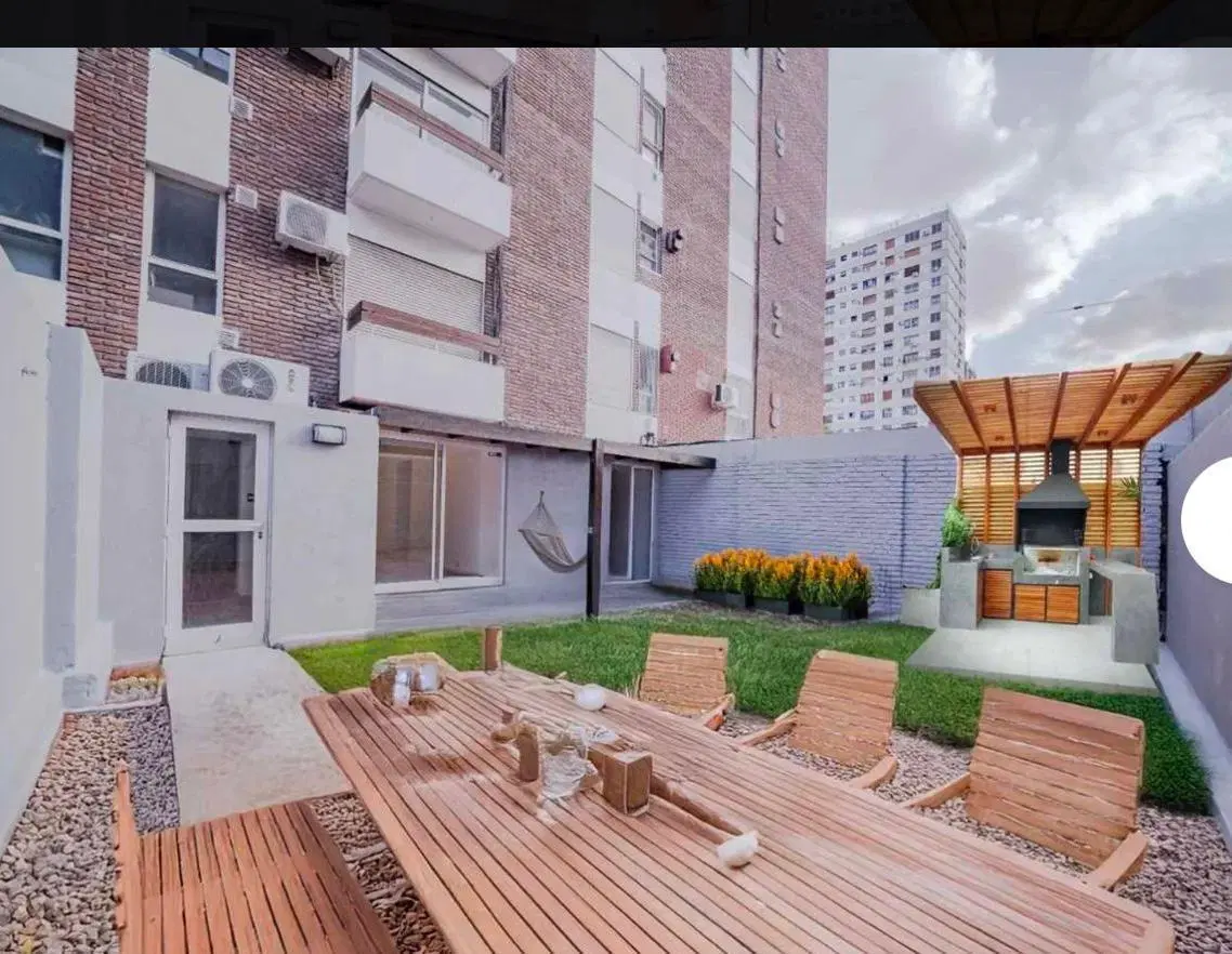 Venta departamento en Belgrano, dos ambientes en Amenabar al 2000  con imponente patio propio 2