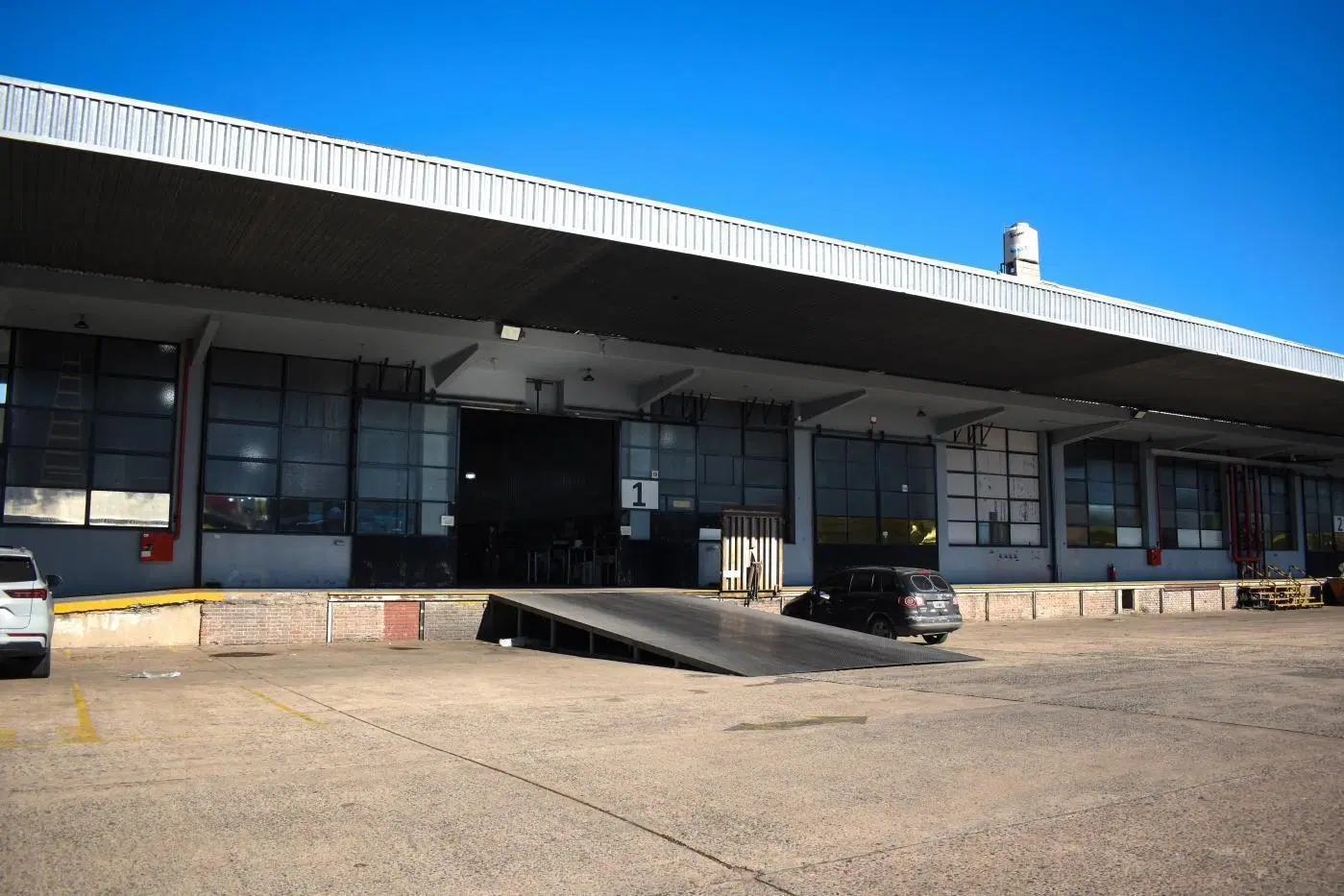 Alquiler de Deposito con Oficina, Villa Ballester 3