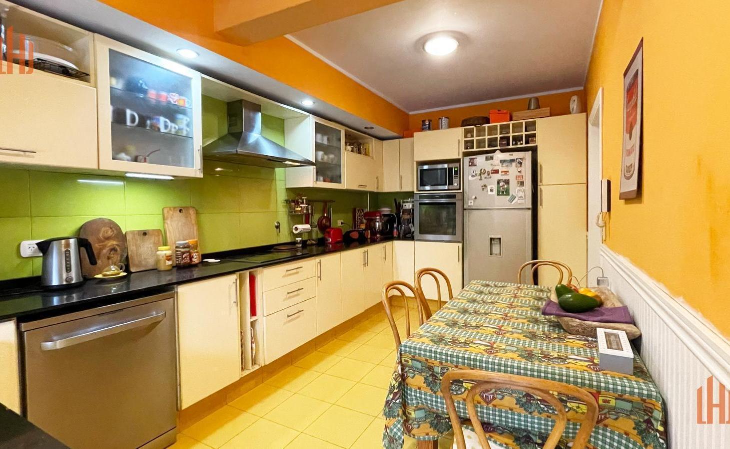 Foto de VENTA!!! La Lucila-Vias/Maipu Casa 6amb Jardín y piscina.-, imagen 5