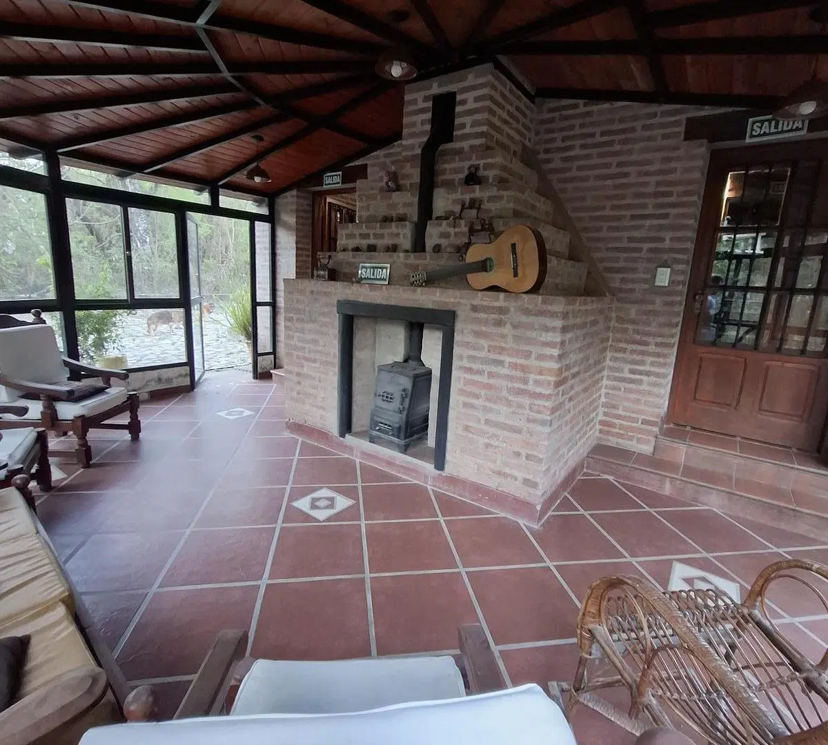 Casa en alquiler 5 dormitorios pileta lesser 4