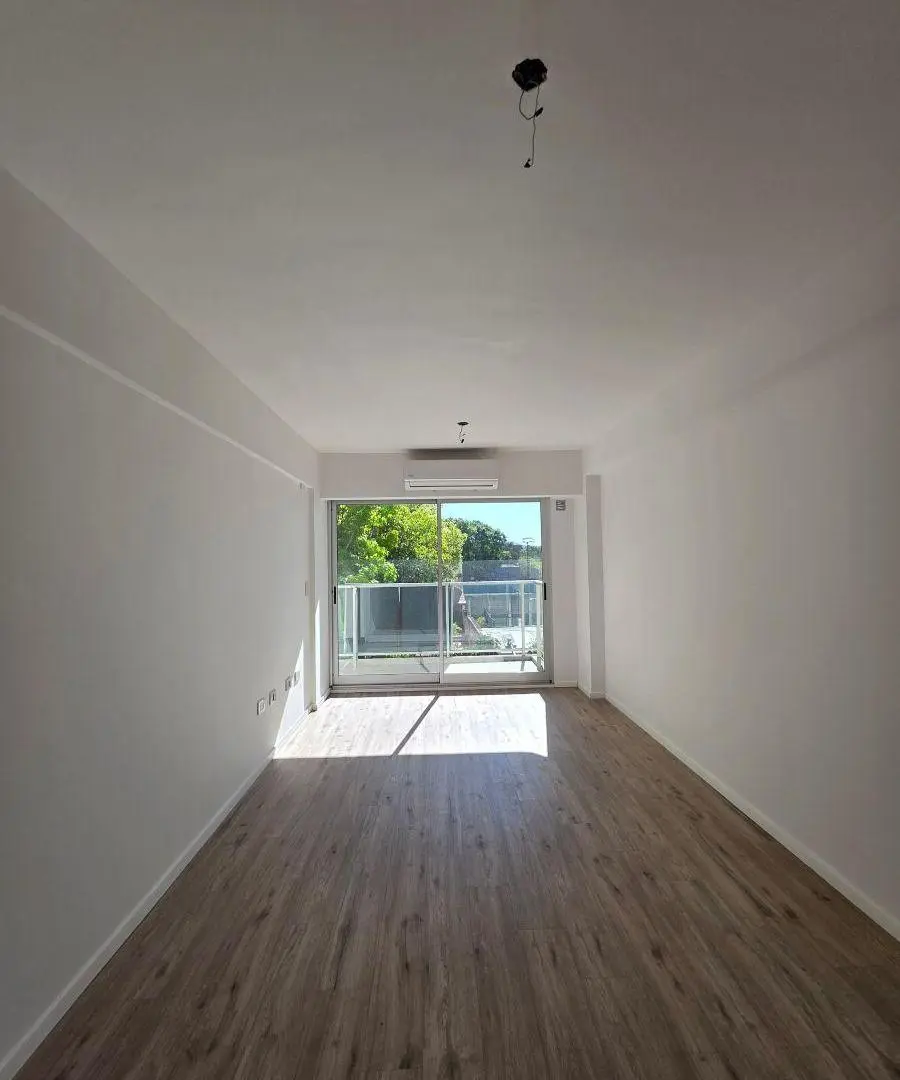 En venta 3 ambientes con balcón al frente y cochera - Belgrano chico 5
