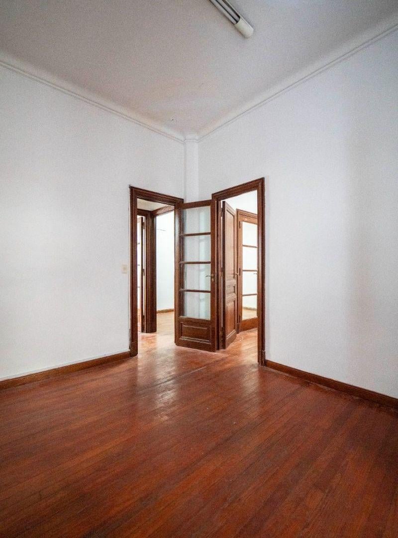 Foto de Departamento 3 Ambientes A Refaccionar En Venta - San Nicolás Caba, imagen 4