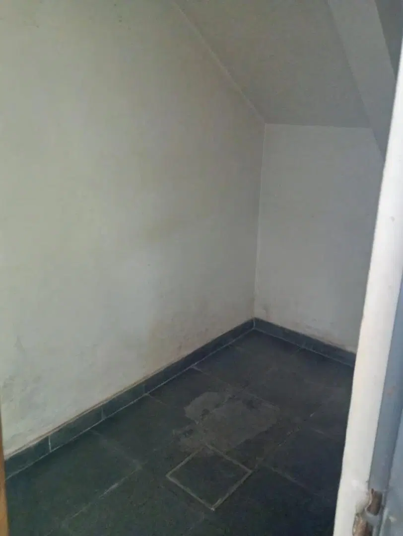 IMPORTANTE LOCAL EN LINIERS 2 PLANTAS (EX CITIBANK) 8