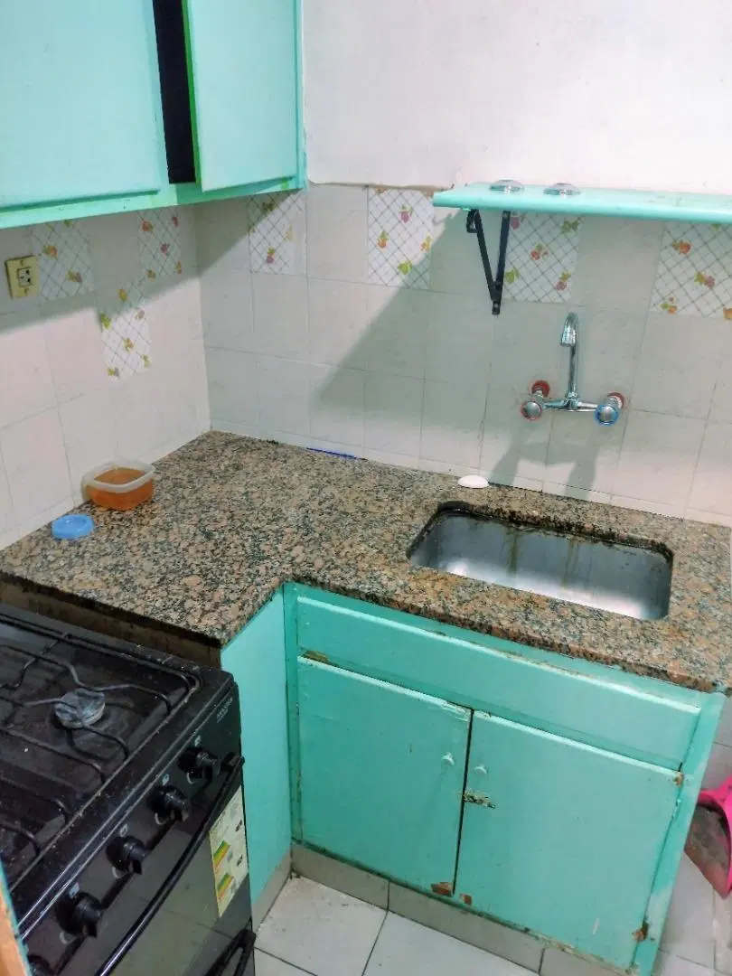 VENTA  2 AMB CON PATIO A MTS ESTACION LINIERS 8