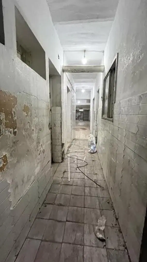 LOCAL COMERCIAL EN LINIERS CON VIVIENDA Y DEPOSITO 4