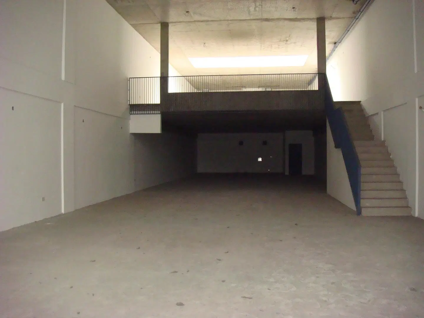 VENTA DE LOCAL EN LINIERS AV. RIVADAVIA CON RENTA 8