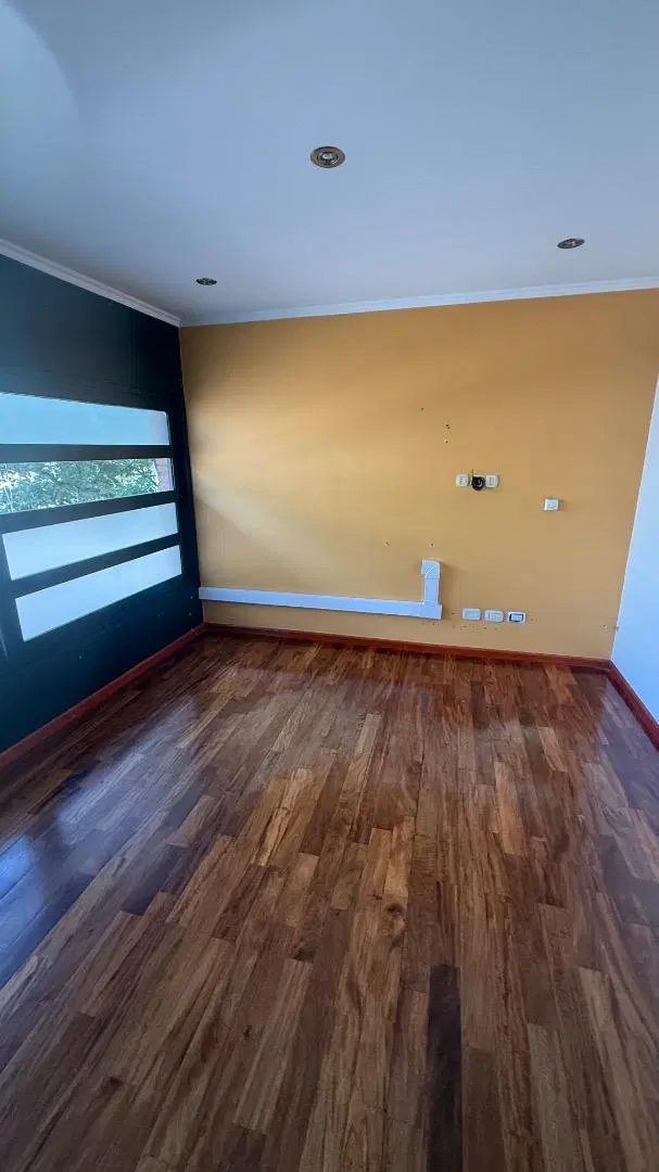 DEPTO PISO UNICO 4 AMB EN MATADEROS C/ GARAGE P/VARIOS AUTOS 5