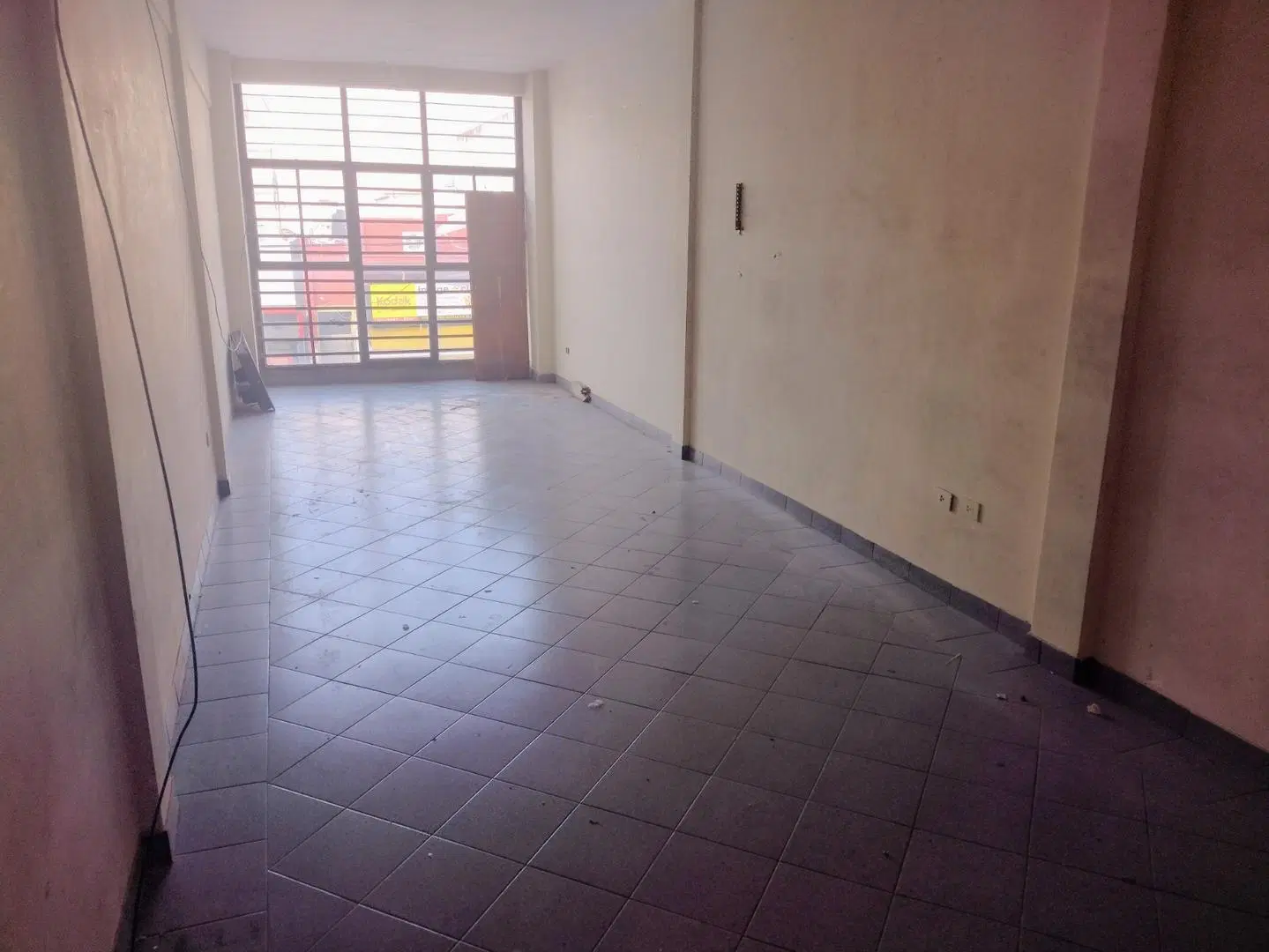 ALQUILER DE LOCAL EN LINIERS ZONA COMERCIAL 3