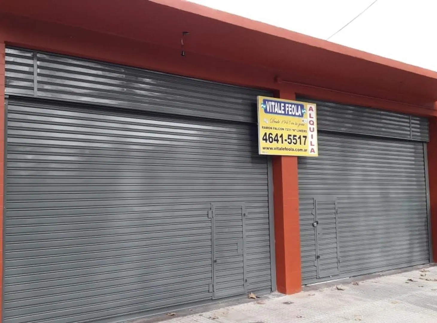 LOCAL EN LINIERS EN PLENO FOCO COMERCIAL CON 2 DEPOSITOS 3