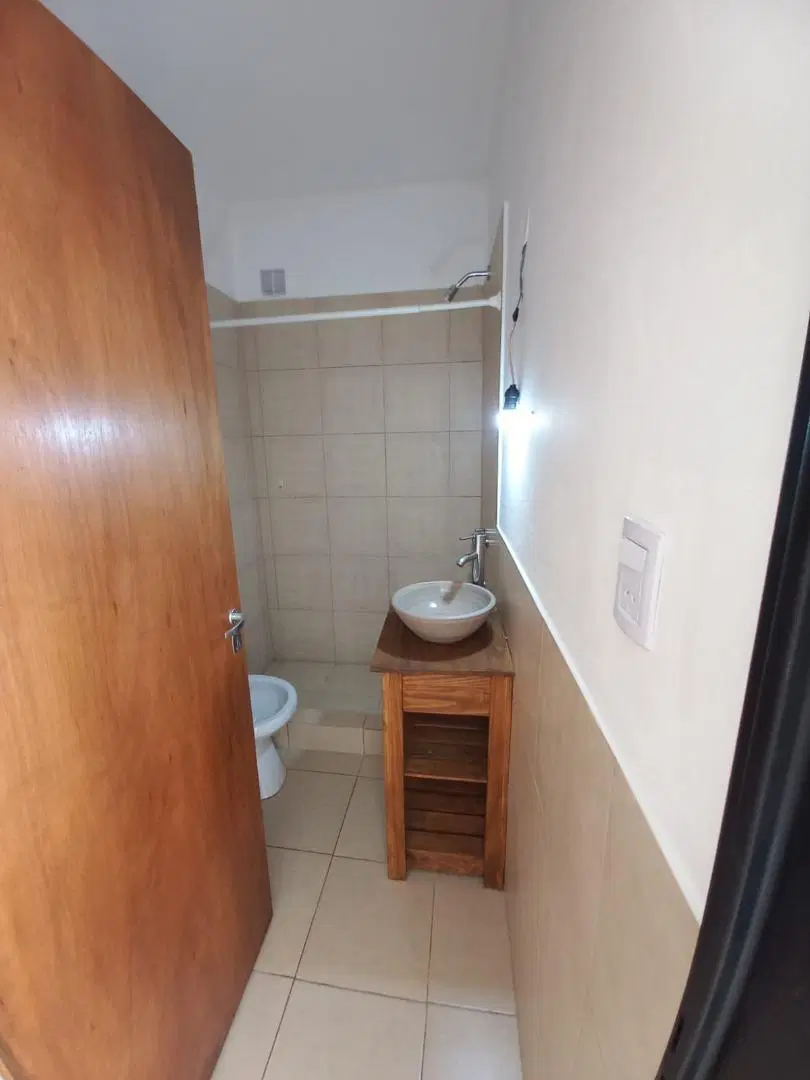 VENTA DUPLEX 3 AMB COCHERA PATIO EN CASTELAR RESIDENCIAL 4