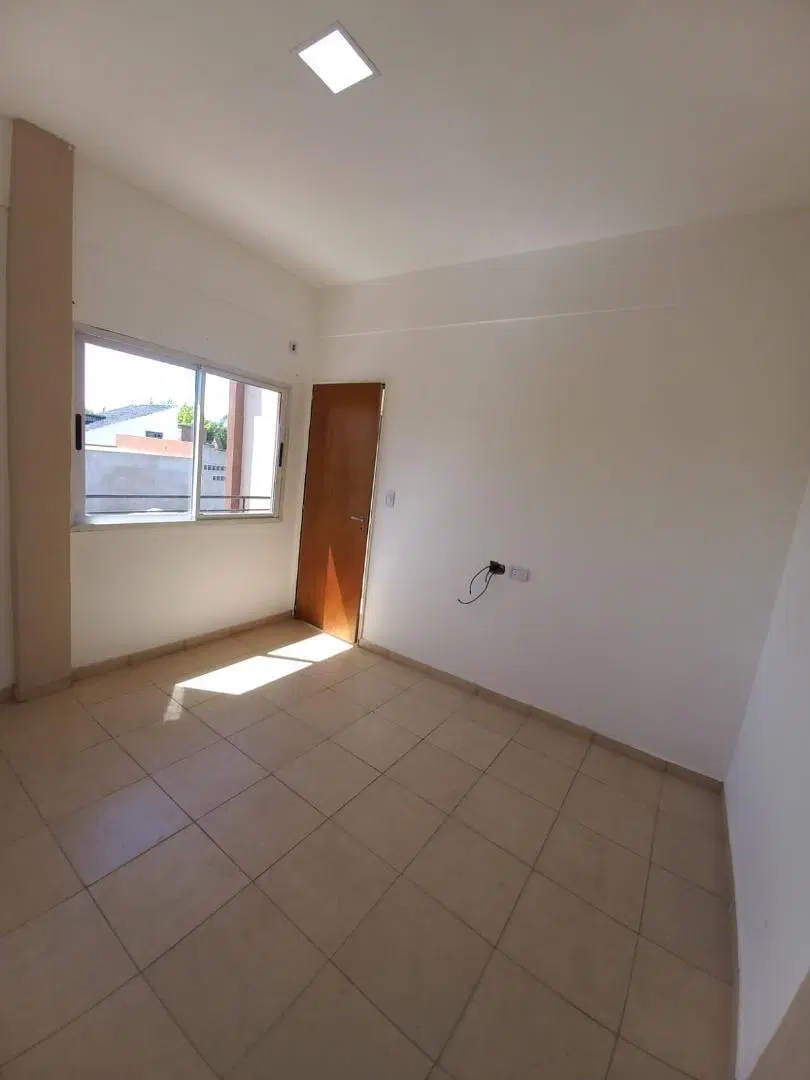 VENTA DUPLEX 3 AMB COCHERA PATIO EN CASTELAR RESIDENCIAL 1