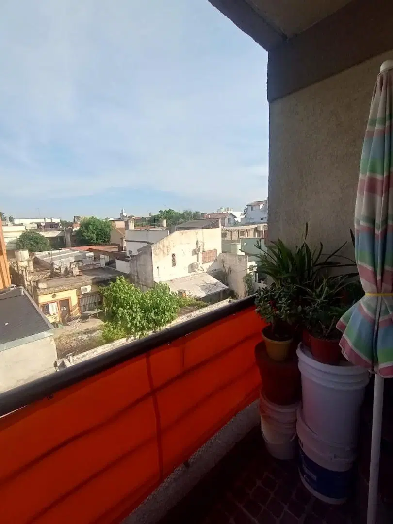 VENTA DEPTO 2 AMB EN CIUDADELA 4