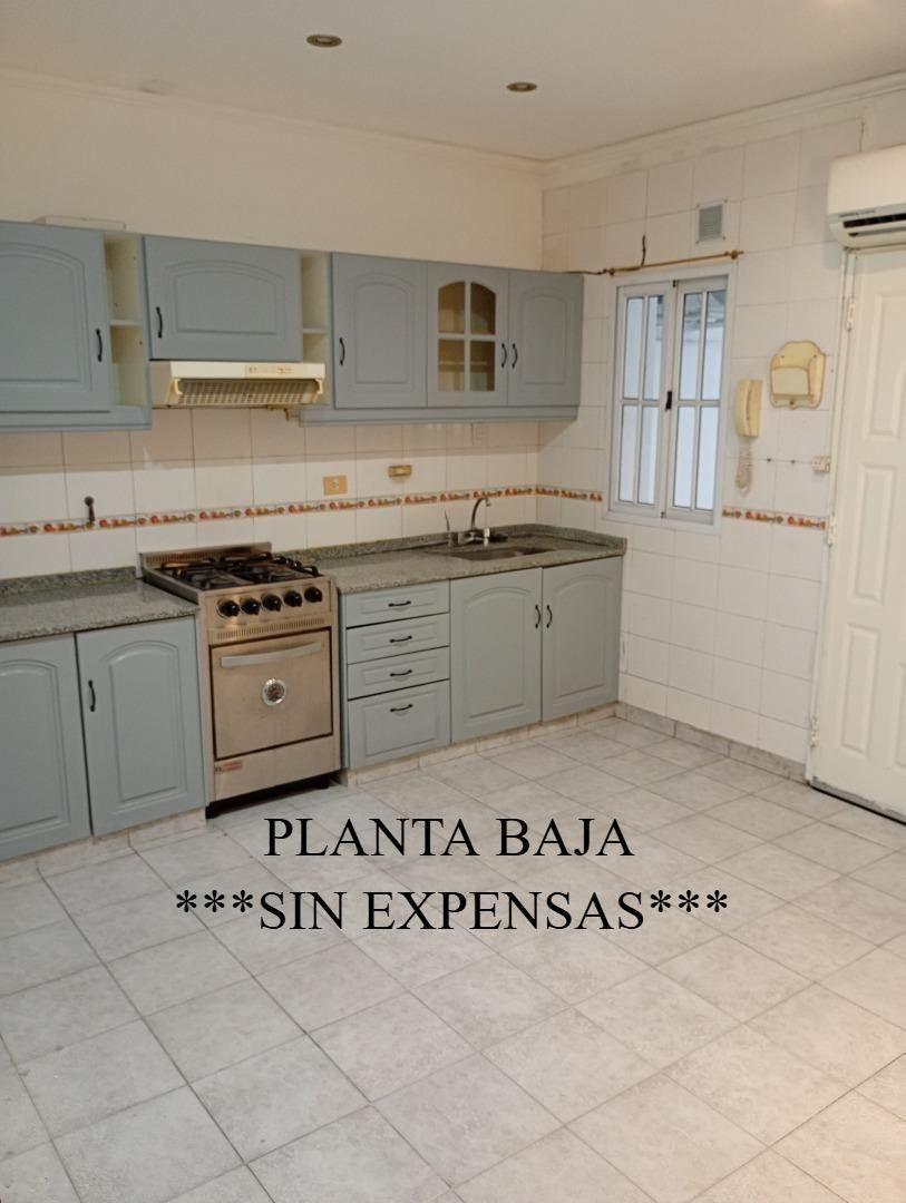 Foto de VENTA PH 3 AMB EN LINIERS CON PATIO APTO CRÉDITO, imagen 3