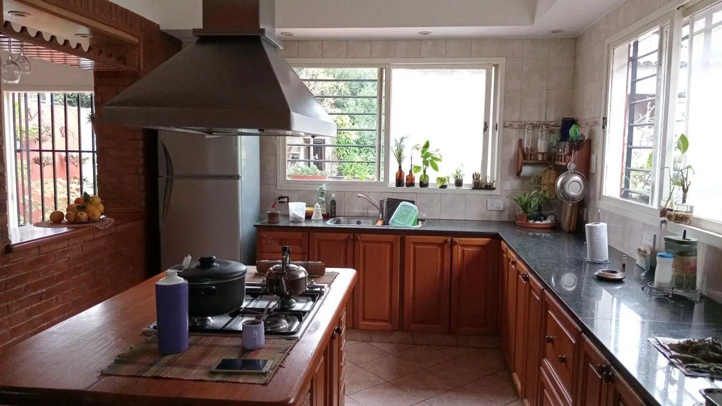 VENTA CASA  5 AMB EN CIUDADELA CON FONDO, PARQUE  Y COCHERA 3