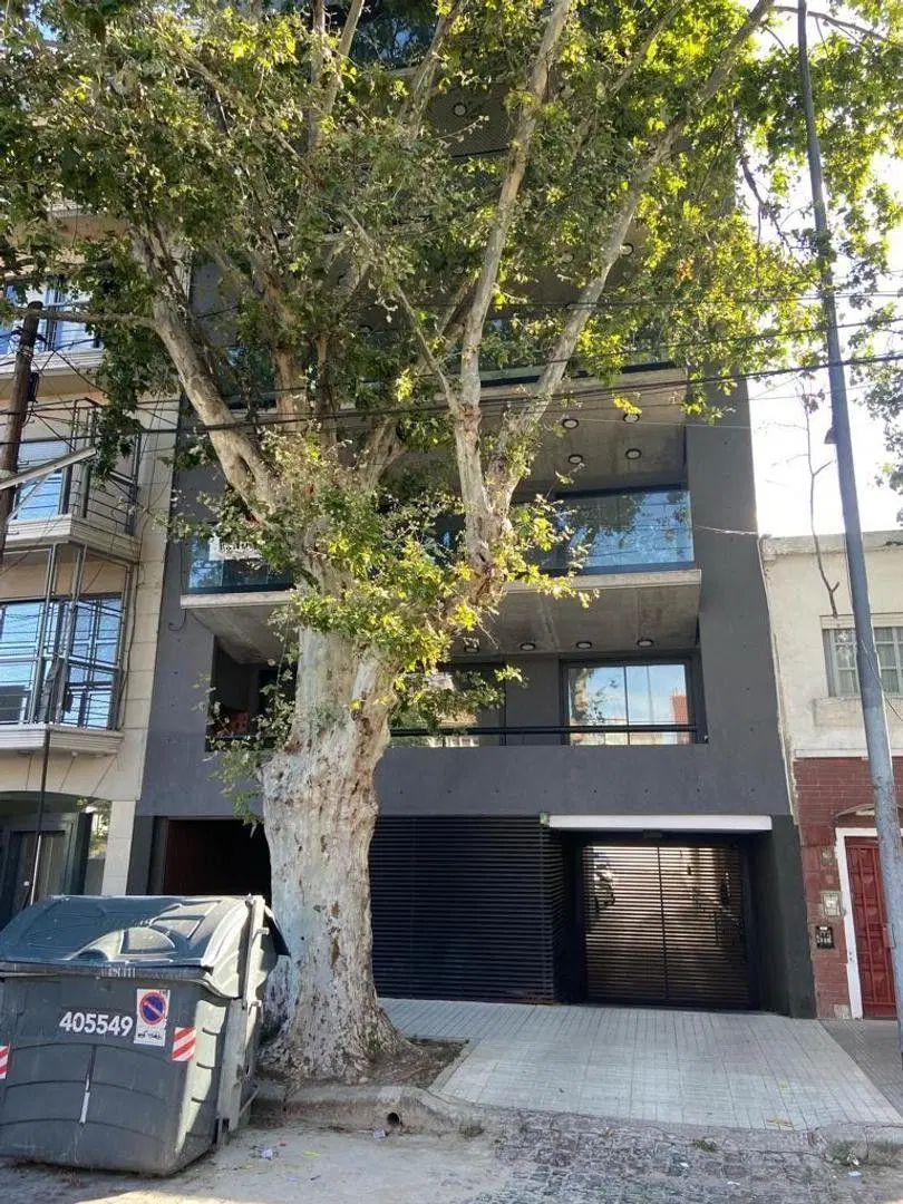 VENTA DEPTO 4 AMB VILLA LURO CON PARRILLA EN EL BALCON 4