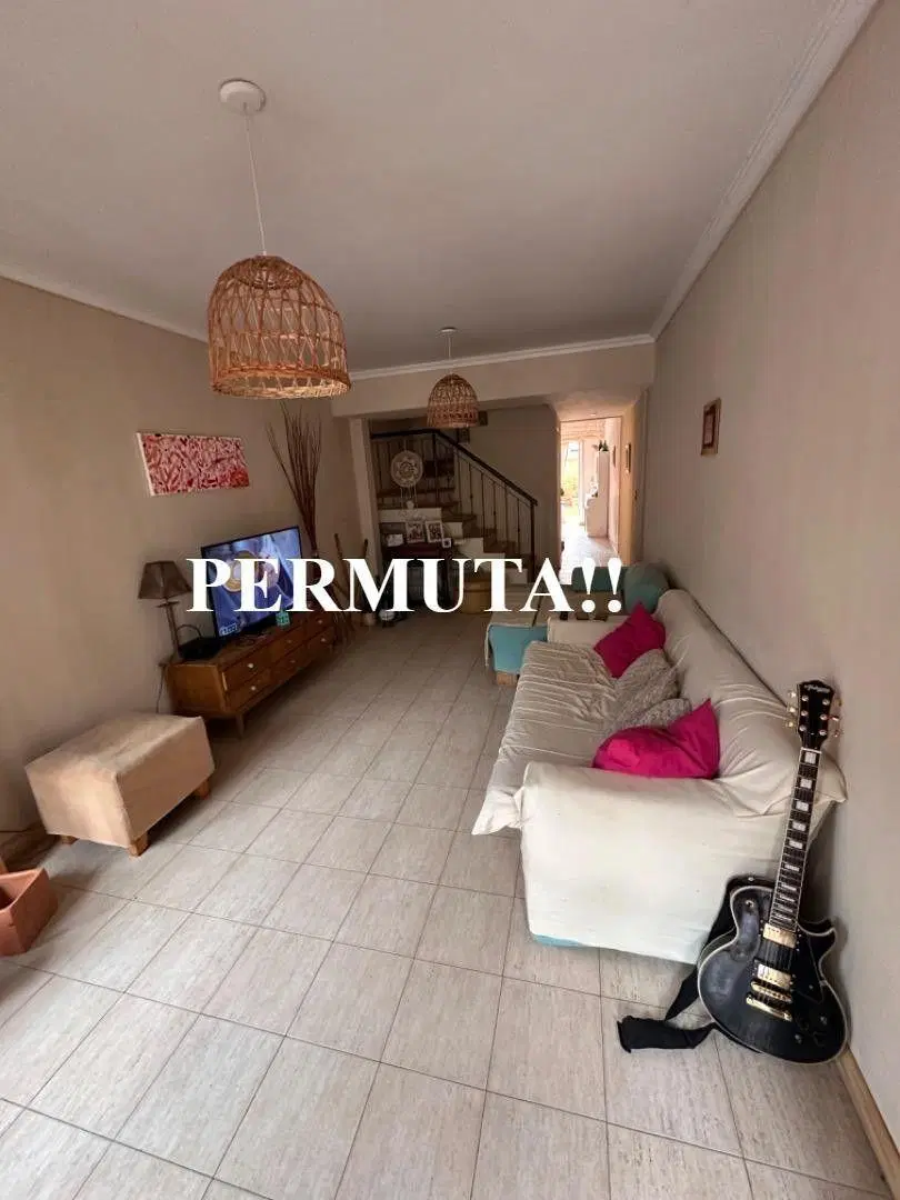 TRIPLEX 3 DORMS EN RAMOS MEJIA CON COCHERA Y PATIO 2