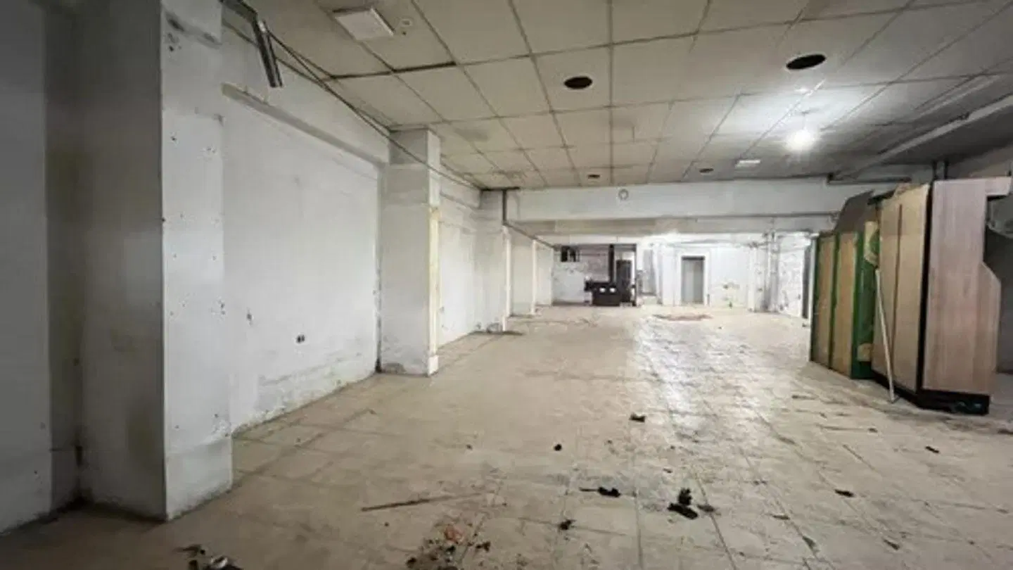 LOCAL COMERCIAL EN LINIERS CON VIVIENDA Y DEPOSITO 1