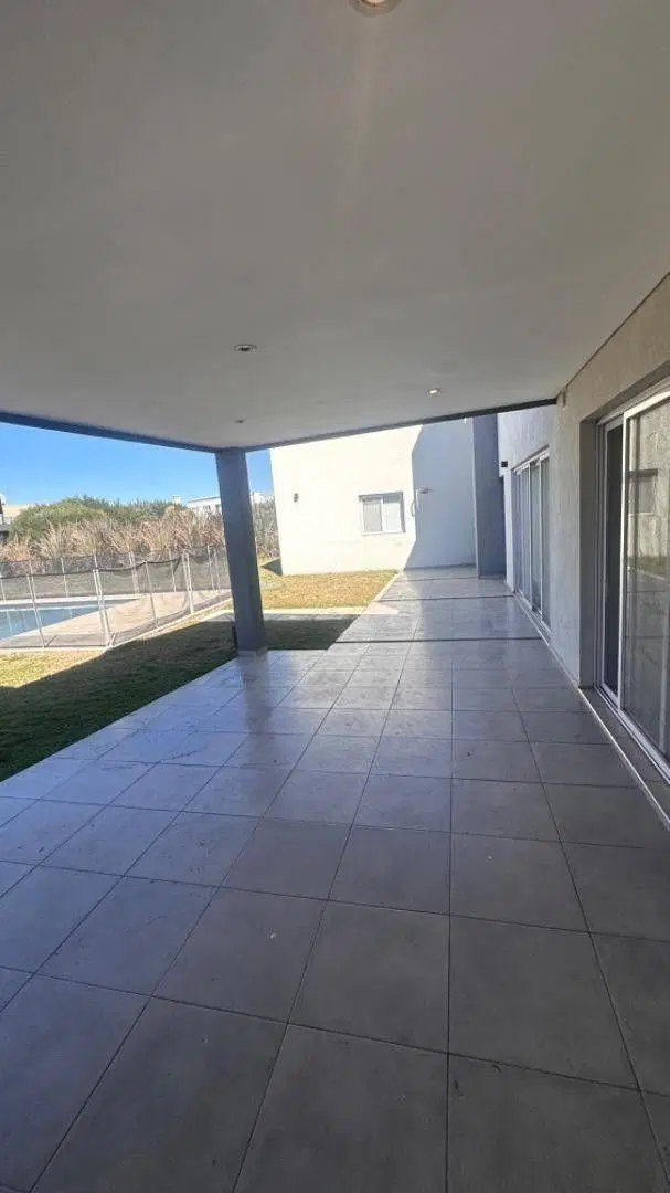 CASA 3 DORMS EN TERRAVISTA EN LOTE CENTRAL 3