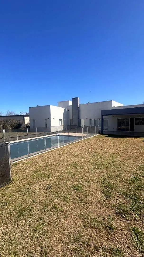 CASA 3 DORMS EN TERRAVISTA EN LOTE CENTRAL 2