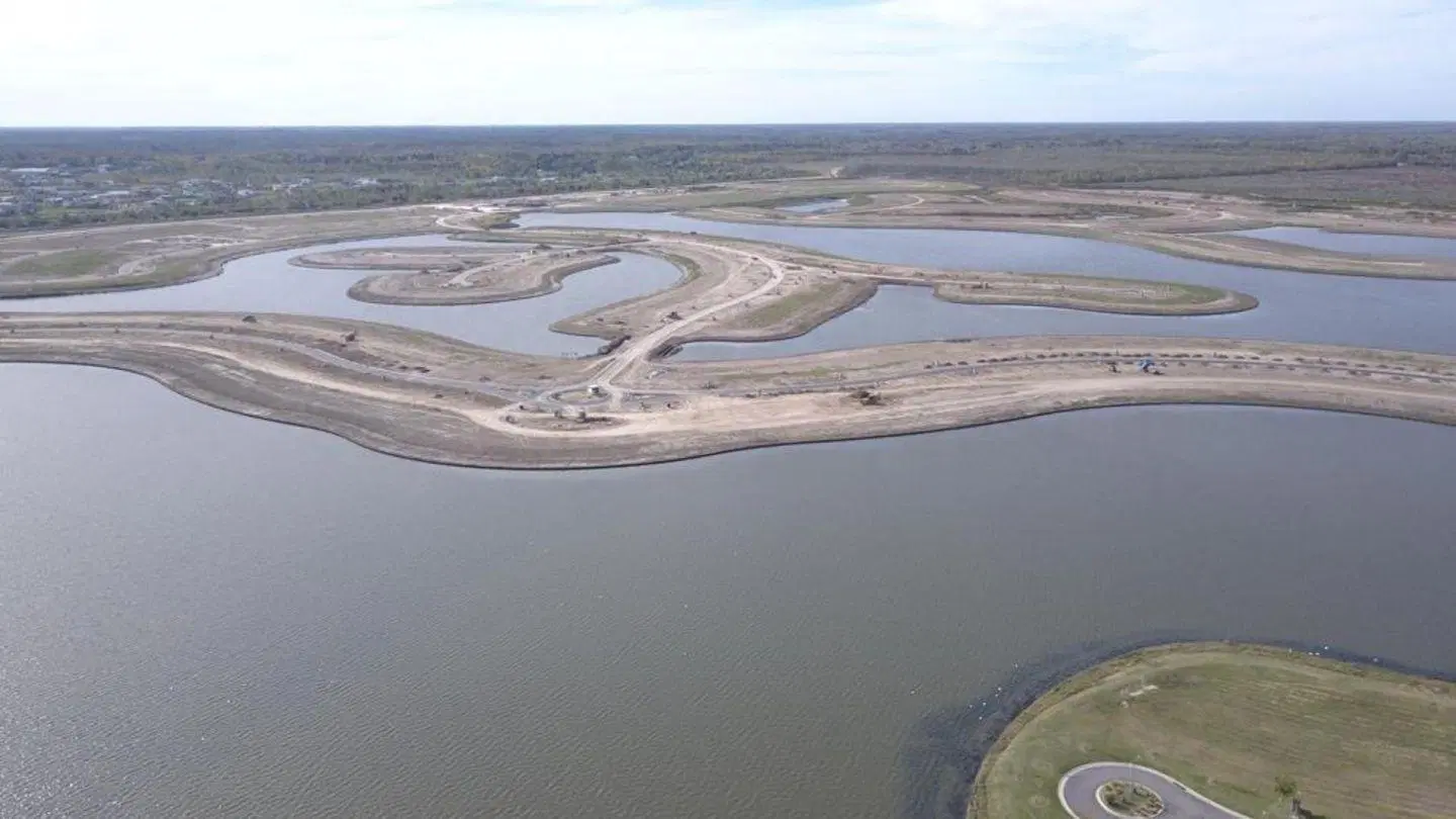 LOTE FONDO AL LAGO PRINCIPAL PUERTOS DEL LAGO BARRIO AMARRAS 1