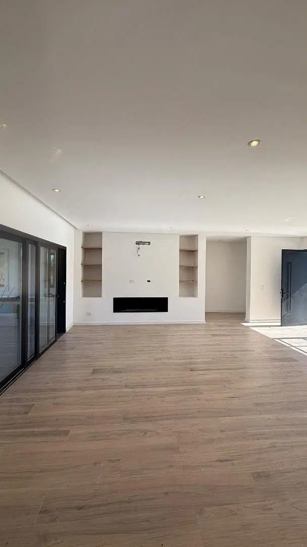 CASA EN VENTA TERRAVISTA 3 DORMS ESCRITORIO FINANCIA ESTRENAR 4