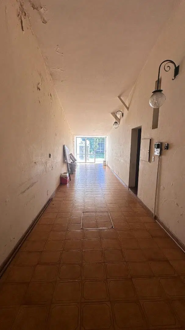 CASA 7 AMB EN CASTELAR NORTE LOTE 355m2 3 COCHERAS PARQUE 5