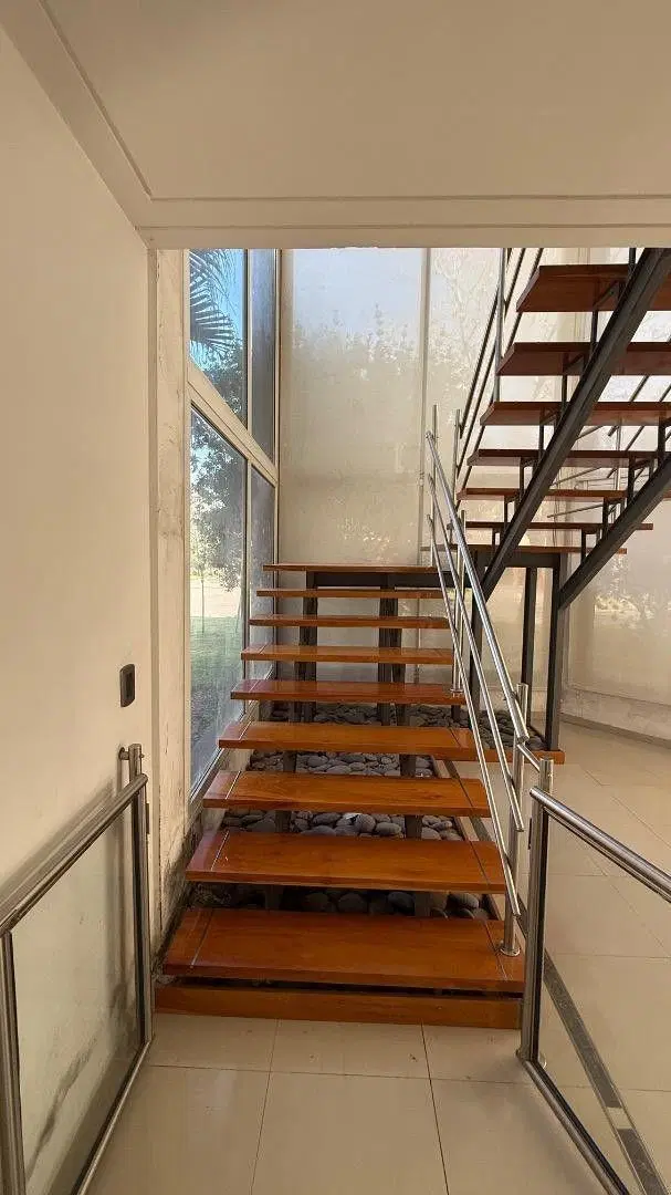 CASA EN VENTA TERRAVISTA 6 AMB A REFACCIONAR LOTE INTERNO IDEAL INVERSOR 8