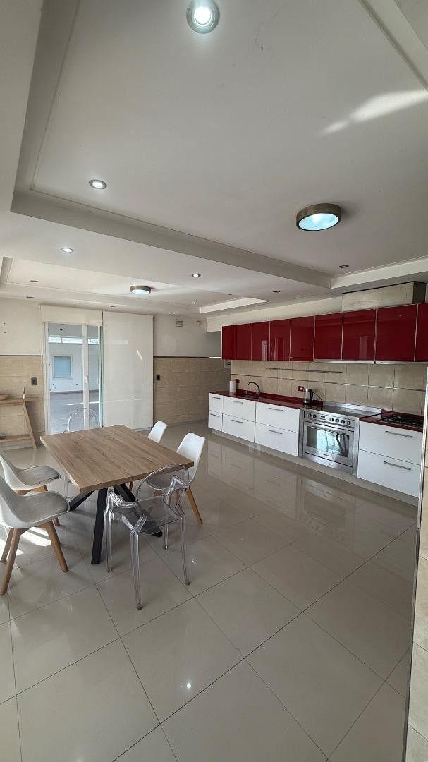 Foto de CASA EN VENTA TERRAVISTA 6 AMB A REFACCIONAR LOTE INTERNO IDEAL INVERSOR, imagen 5