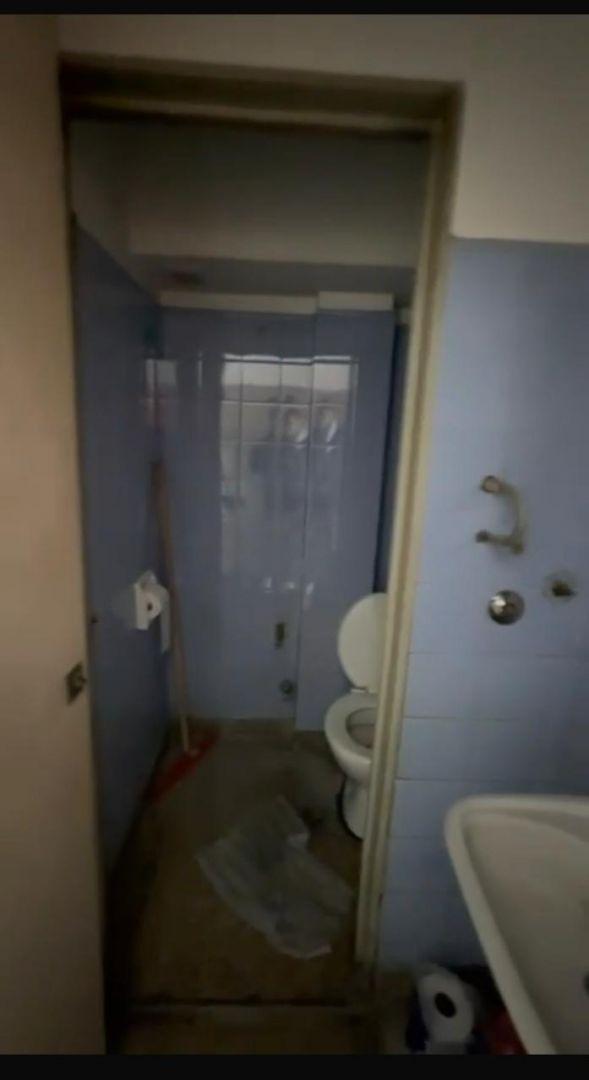 Foto de LOCAL EN VENTA EN LINIERS CON 42m2 BIEN UBICADO, imagen 4