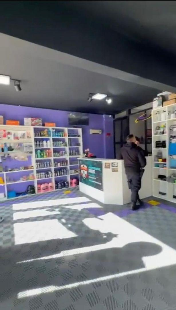 Foto de LOCAL EN VENTA EN LINIERS CON 42m2 BIEN UBICADO, imagen 2