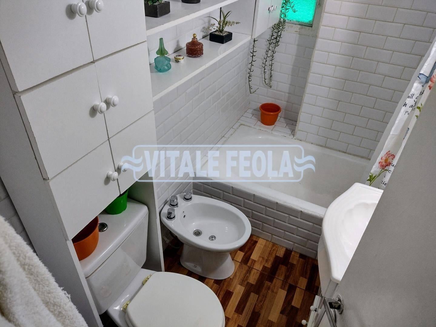 Foto de VENTA DEPTO 2 AMB EN LINIERS RECICLADO EXCELENTE UBICACION, imagen 5