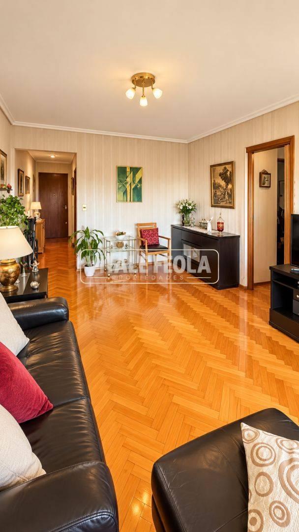 Foto de VENTA DEPTO 3 AMB CABALLITO FRENTE PARQUE RIVADAVIA VISTA ESPECTACULAR, imagen 3