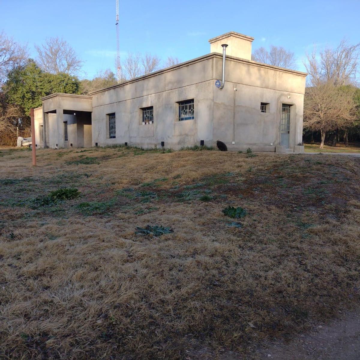 Venta Casa 4 Dorm. 2 Baños en un Lote de 6000 Mtrs Oportunidad 2