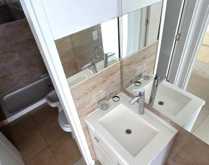 Foto de VENTA DEPARTAMENTO DE CATEGORIA 1 DOR BALCON TERRAZA 50 MTS - COCHERA, imagen 5