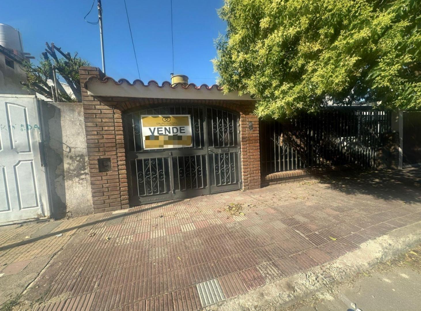 Venta de Casa de 3 Dormitorios en Alto Alberdi